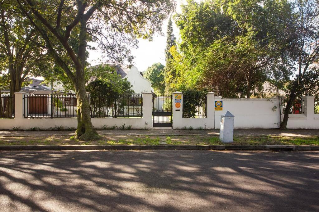Mawethu Peaceful Garden With Covered Pool And Braai Area Kapstaden Eksteriør billede