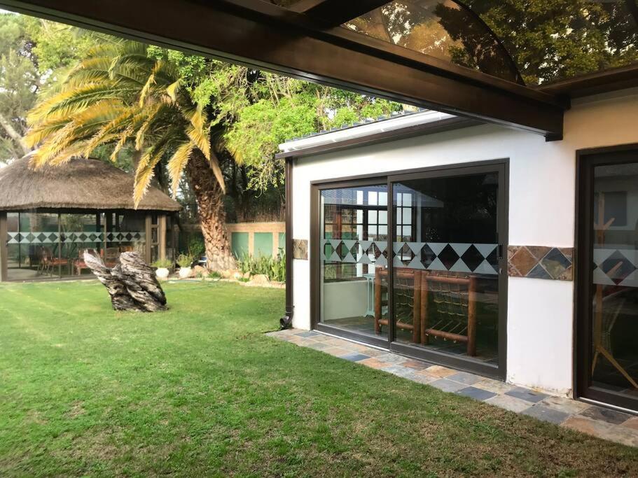 Mawethu Peaceful Garden With Covered Pool And Braai Area Kapstaden Eksteriør billede